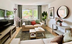 Prinshöjden Hotel - Smart Digital Apartments&Villas